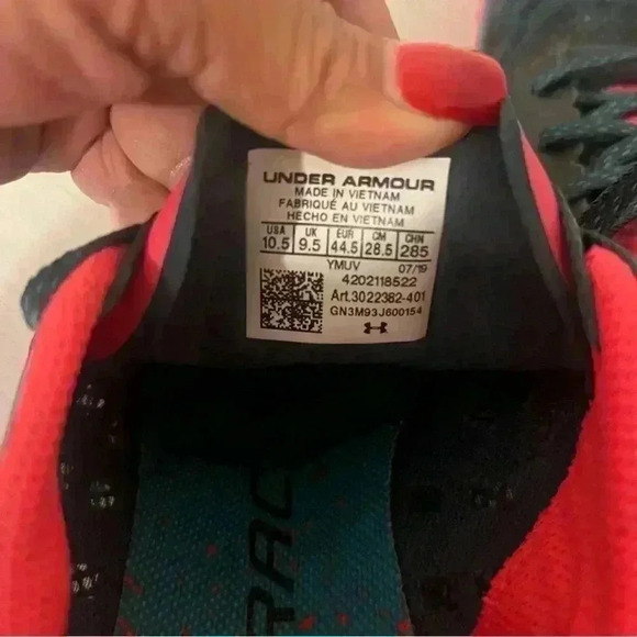 Under Armour Brigade XC Low Spiked Track Running Shoes Sz 10.5 - Picture 5 of 11